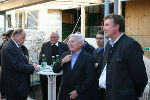 Begrüßung durch den Bürgermeister der Stadtgemeinde Murau, Thomas Kalcher, im Rathaus Murau. V.r.: Bgm. Thomas Kalcher, Hannes Nothnagl, Josef Hasitschka, Benedikt Plank, Norbert Müller (9. 10. 2008)