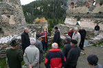 Führung durch die Ruine Steinschloss mit Mag. Astrid Steinegger und Mag. Monika Küttner (8. 10. 2011)