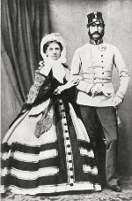 Abb. 1: Prinz Alexander von Hessen (1823–1888) und seine morganatische Gemahlin Julie Gräfin Hauke, Prinzessin von Battenberg (1825–1895). Auf dieses Paar geht das Haus Battenberg/Mount- batten zurück. 